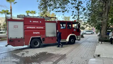 Antalya'da banka şubesinde yangın