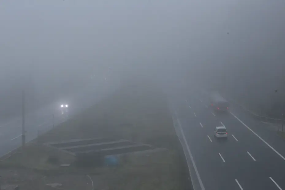 Bolu Dağı'nda göz gözü görmüyor, görüş mesafesi 35 metreye düştü