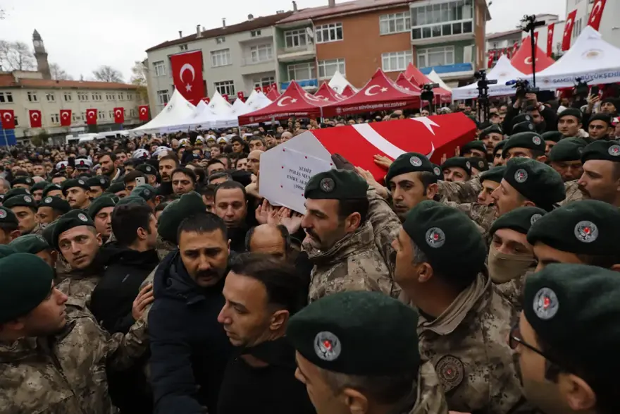 Şehit polis Emre Albayrak'a veda 2 Şehit polis Emre Albayrak'a veda 2