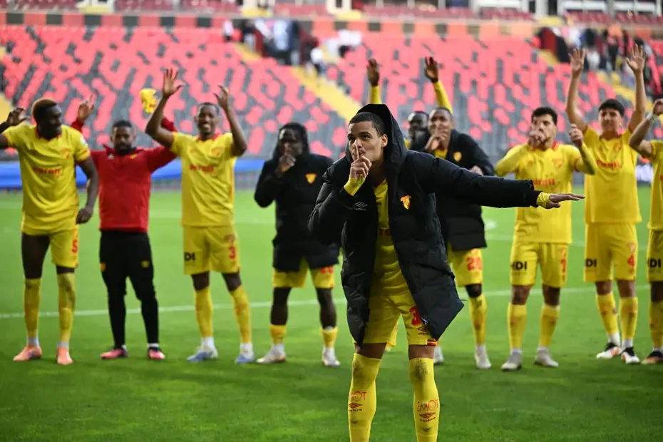 Süper Lig maç sonuçları: Göztepe'den deplasmanda üst üste 3. galibiyet