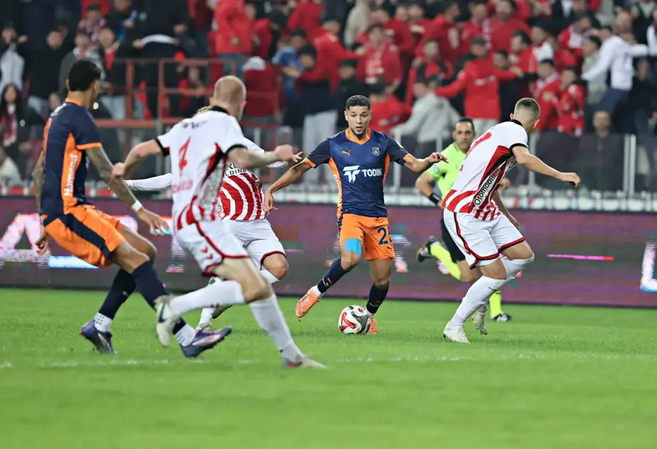 Samsunspor evinde Başakşehir'e kaybetti
