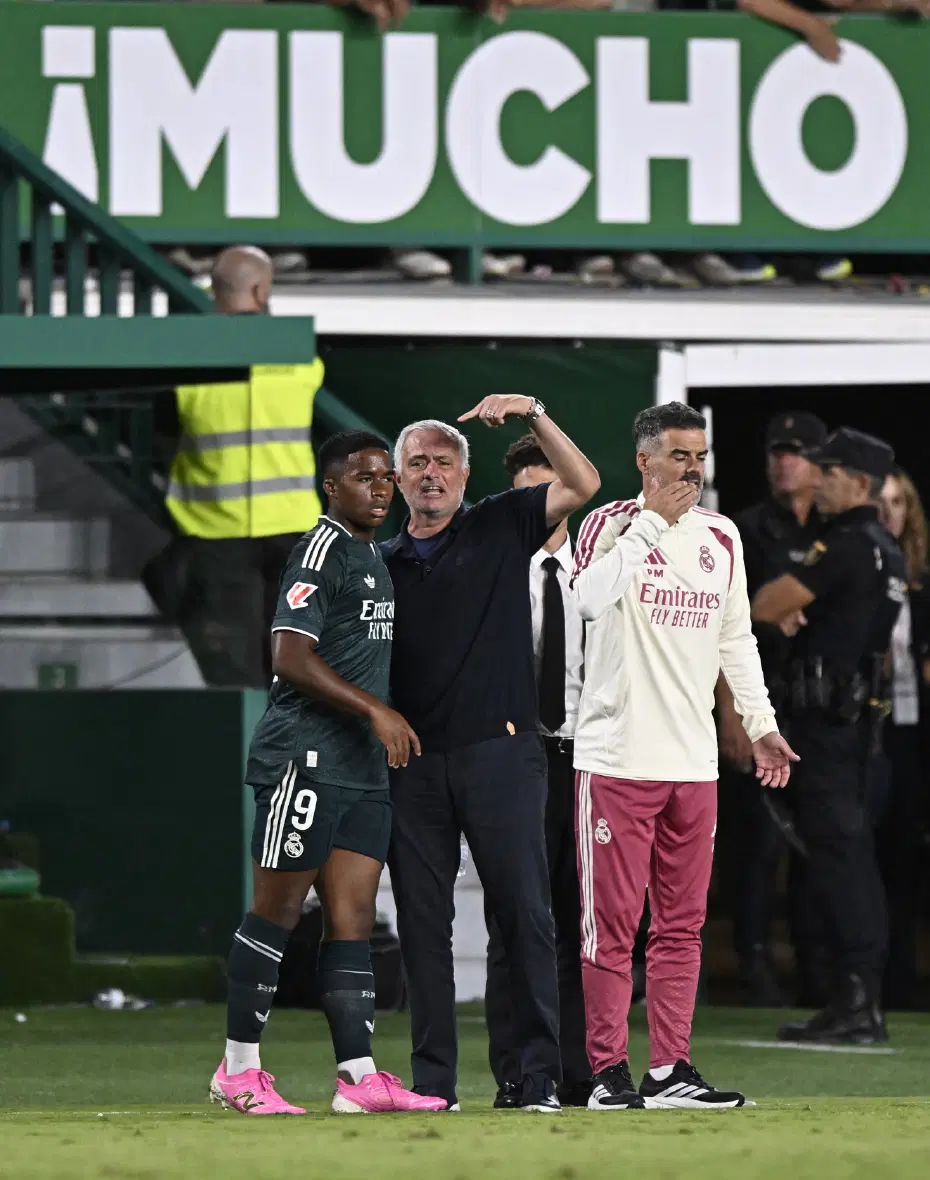 Real Madrid'in Brezilyalı yıldızı Mourinho yüzünden ayrılık aşamasında