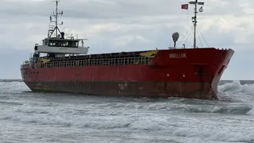 Tekirdağ'da yük gemisi karaya oturdu