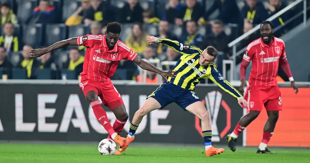 Kadıköy'de üç gol, Fenerbahçe, Avrupa Ligi'nde turu zora soktu