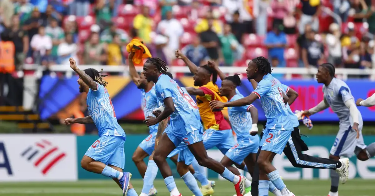 100. dakikada gelen gol 52 yıllık özlemi bitirdi. Dünya Kupası'na katılacak 48 ülkenin tamamı ve grupları belli oldu