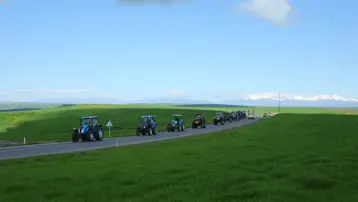 Diyarbakır'da traktör muayenesi çiftçinin ayağına gitti: 220 araç fenni kontrolden geçti