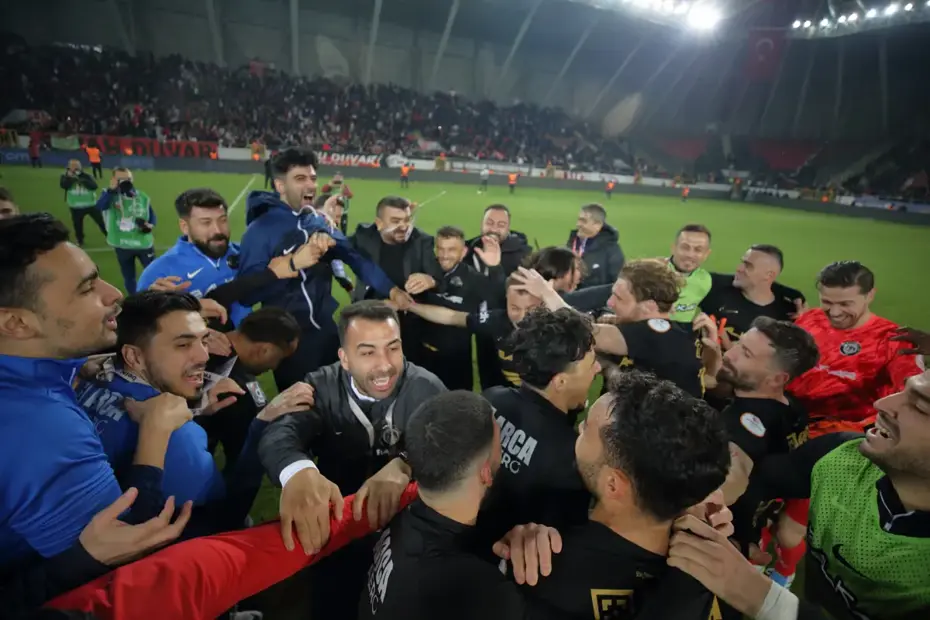 Süper Lig'e bir adım daha yaklaştılar