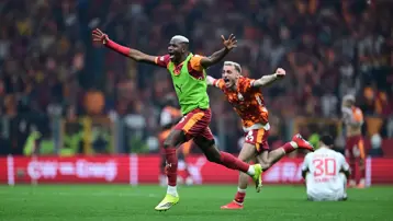 Dev kulüpler peşinde, Osimhen'den yeni sezon açıklaması