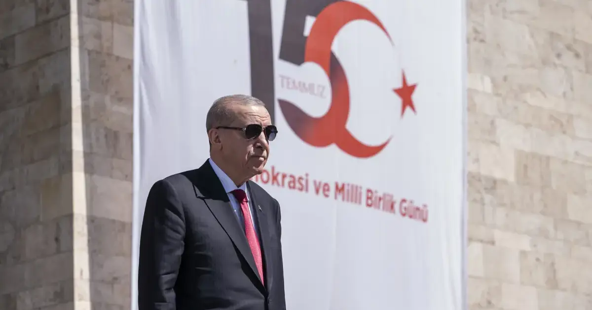 Cumhurbaşkanı Erdoğan: FETÖ tehlikesi devam ediyor, gardımızı düşürmeyeceğiz