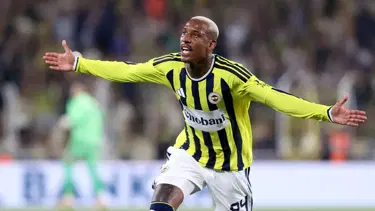 Fenerbahçe'de gecenin kahramanı Talisca, tur Polonya'ya kaldı