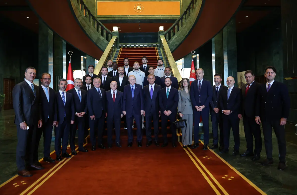 Cumhurbaşkanı Erdoğan Süper Lig'in yeni ekiplerini kabul etti
