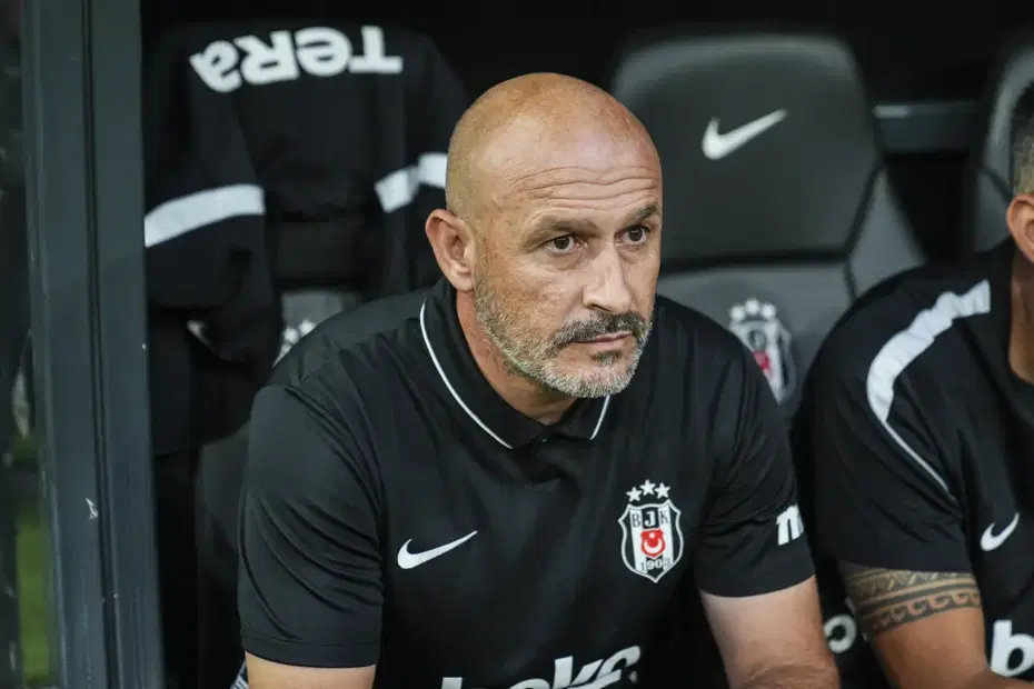 Maç sonu övgü dolu sözler. 