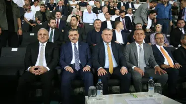 Bakanlar ve TFF Başkanı Süper Lig maçını tribünde takip etti