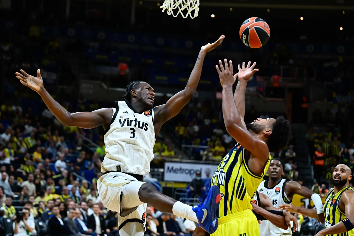 EuroLeague'de Fenerbahçe Tarfin güldü, Beşiktaş yenilgi ile başladı