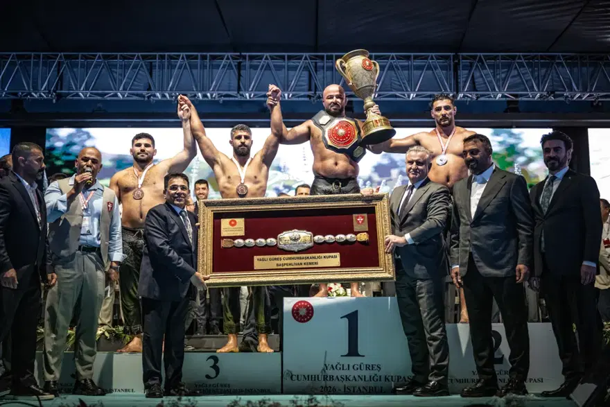 Yağlı Güreş Cumhurbaşkanlığı Kupası finalinde Mustafa Taş