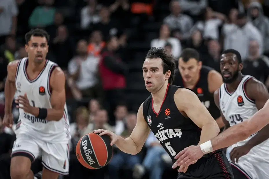 EuroLeague'de zafer gecesi. Beşiktaş ve Anadolu Efes'ten çifte galibiyet