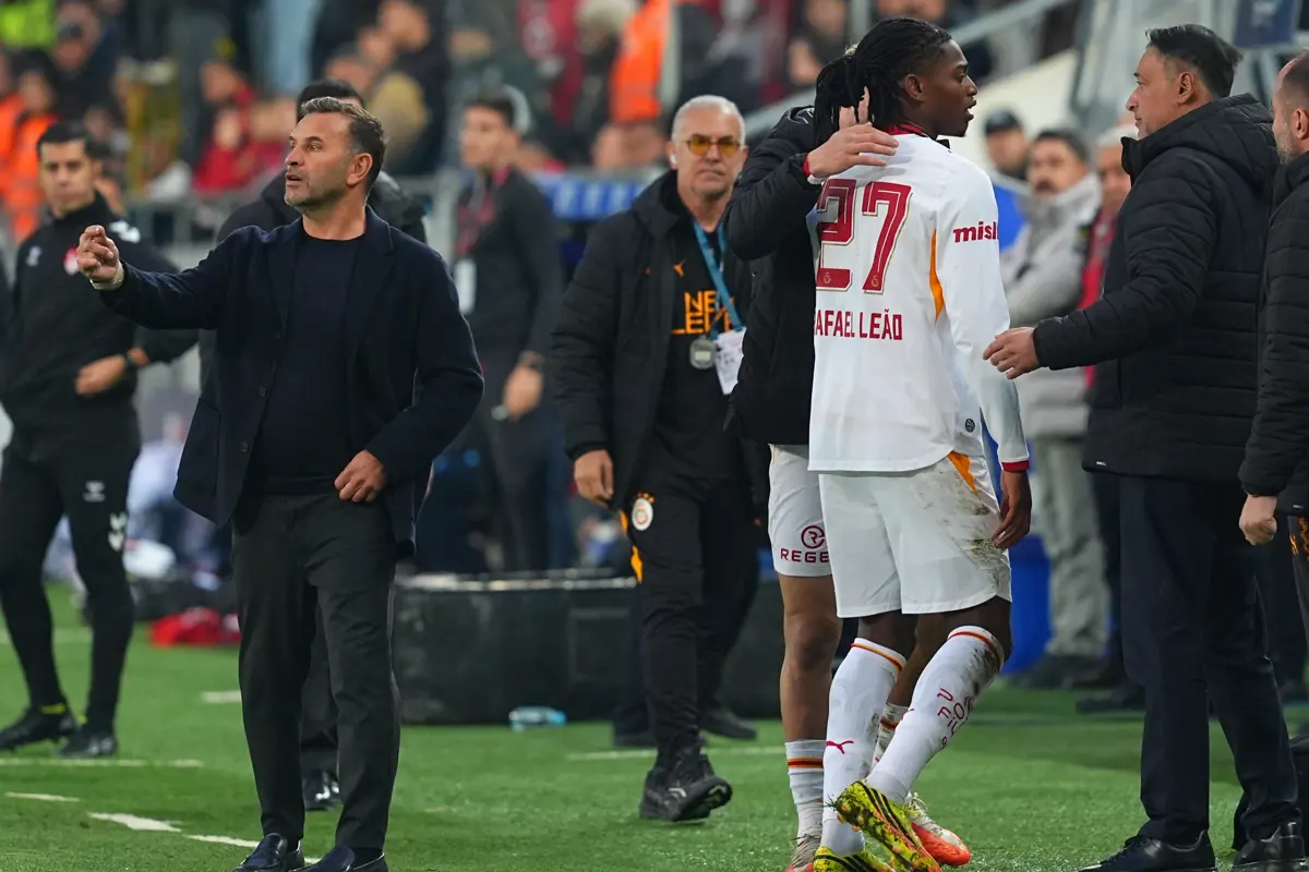 Okan Buruk: İyi oynamadan kazandık, saha bahanemiz olmaz