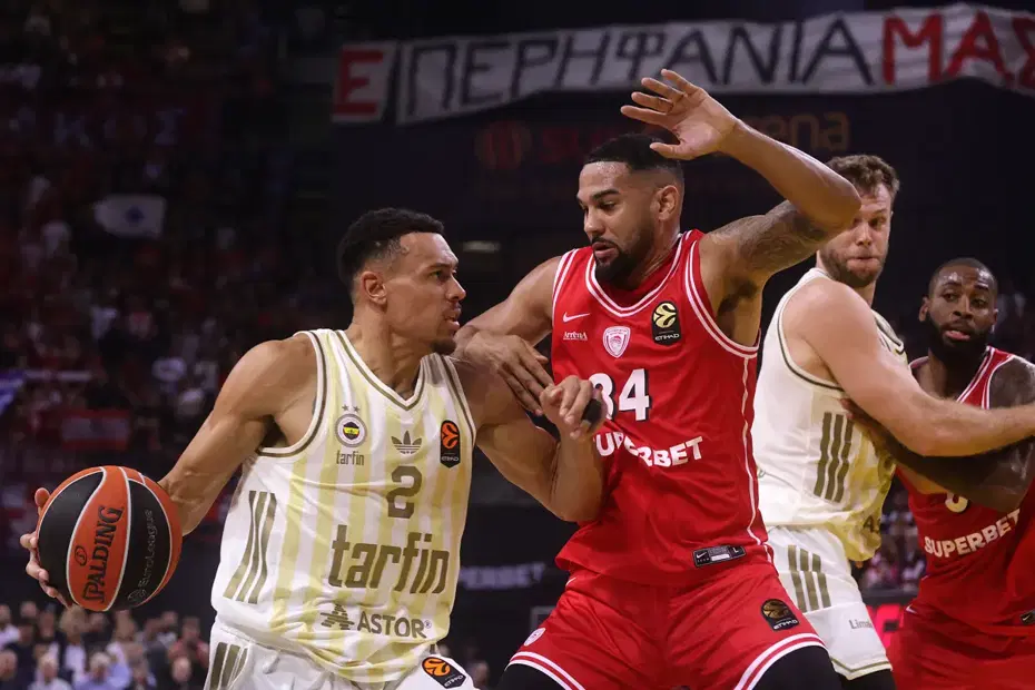 Fenerbahçe Tarfin, Olympiakos'u Üç Silahşörleri ile devirdi