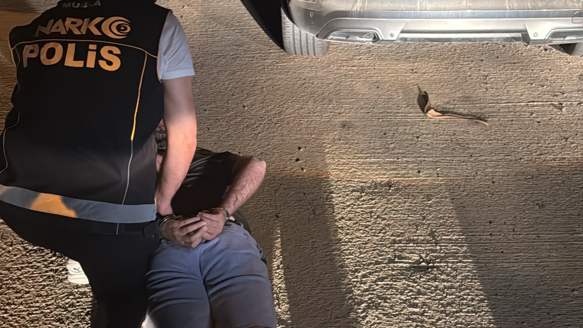Kırmızı bültenle aranıyordu, Bodrum'da yakalandı