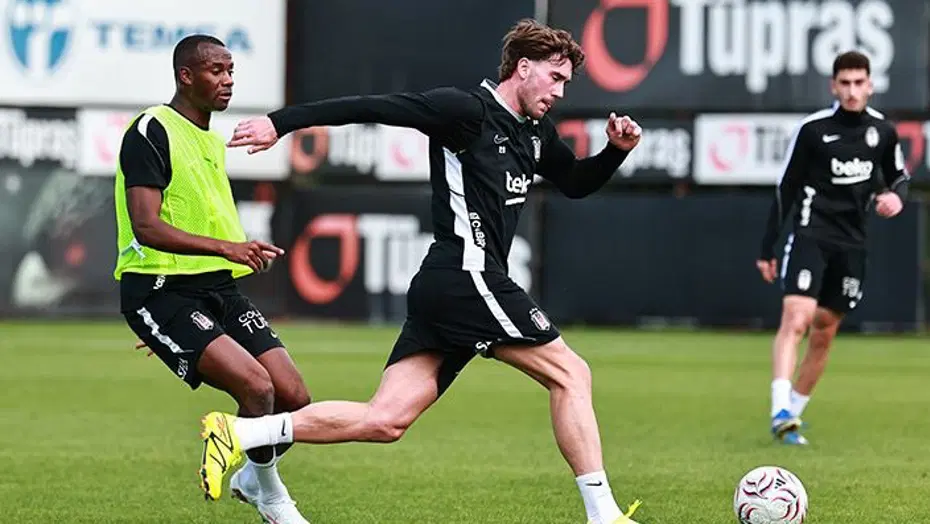 Beşiktaş'a Vlahovic müjdesi. Sakatlığını atlattı, idmana çıktı