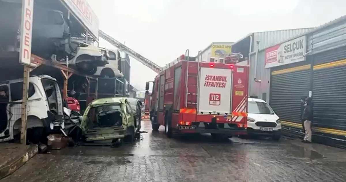 İkitelli Atatürk Oto Sanayi Sitesi'nde yangın