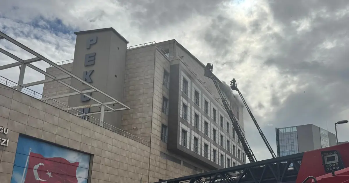 Merter Polisevi'nde korkutan yangın