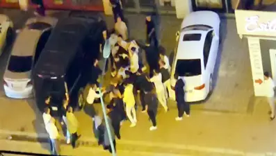 Düğün sonrası birbirlerine girdiler