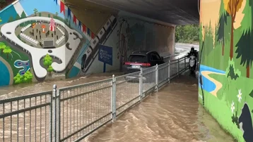 Kocaeli'de sağanak: Alt geçit suyla doldu