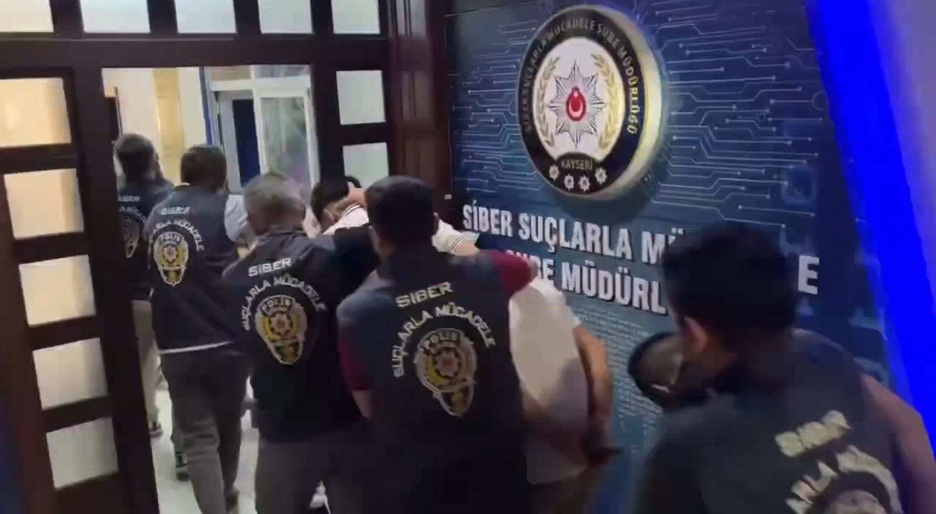 İçişleri Bakanlığı 39 ilde siber suç operasyonu düzenledi: 361 tutuklama