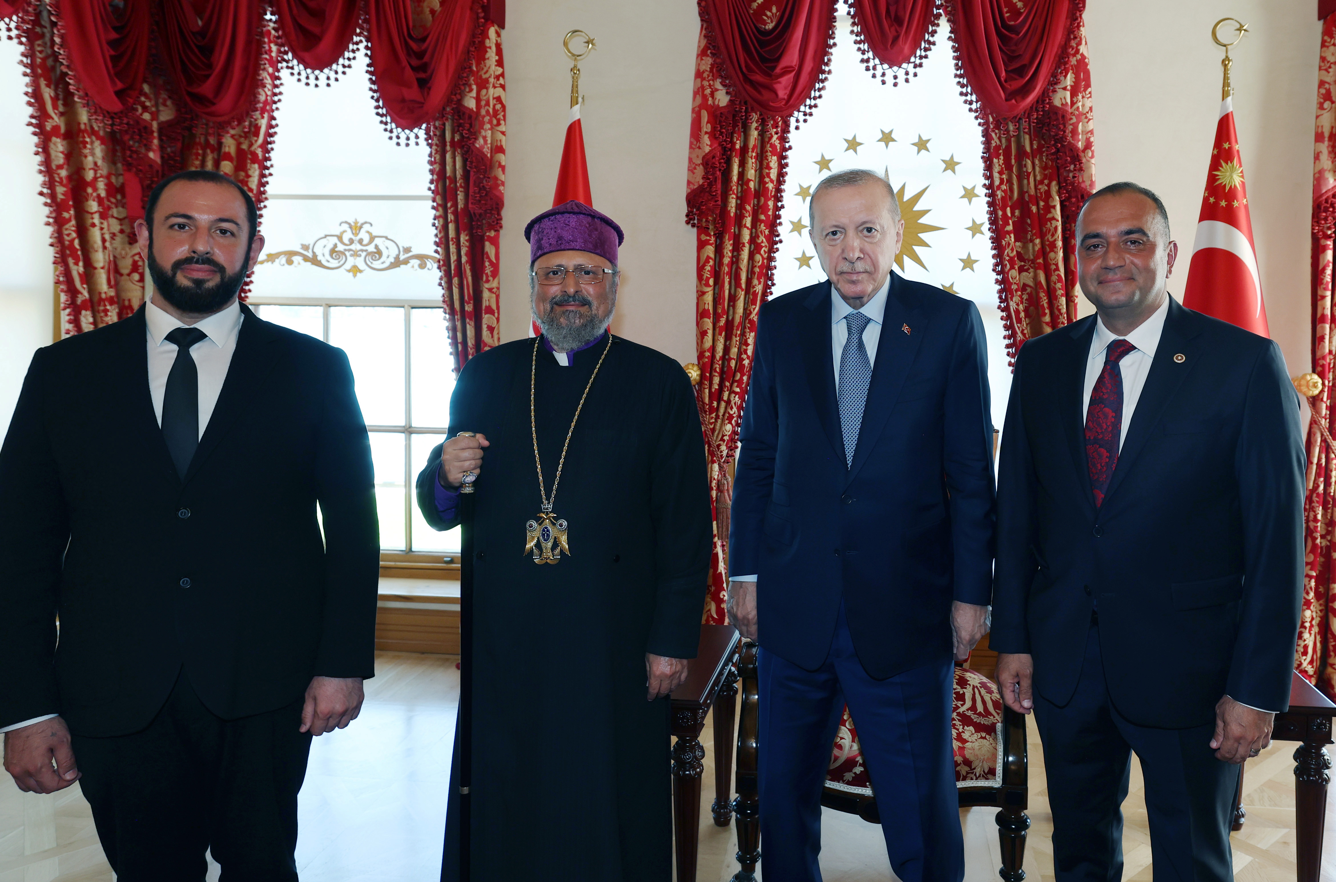 Cumhurbaşkanı Erdoğan, Türkiye Ermenileri Patriği 
