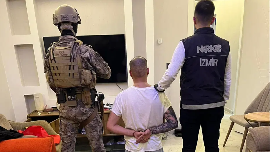 Almanya'nın aradığı suç makinesi İzmir'de yakalandı