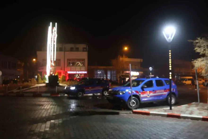 GİRİŞ-ÇIKIŞLAR KAPATILDI 2