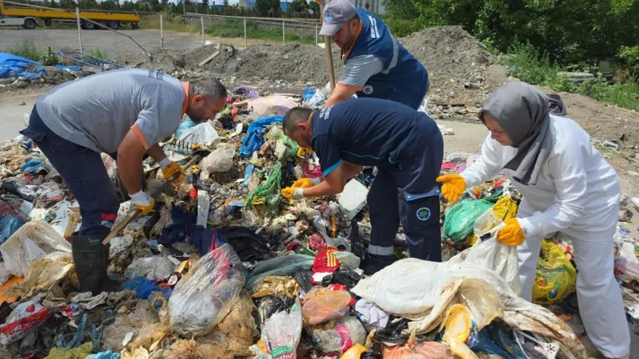 Altın dolu çantayı çöp sandılar. Bir anlık ihmal pahalıya patlıyordu