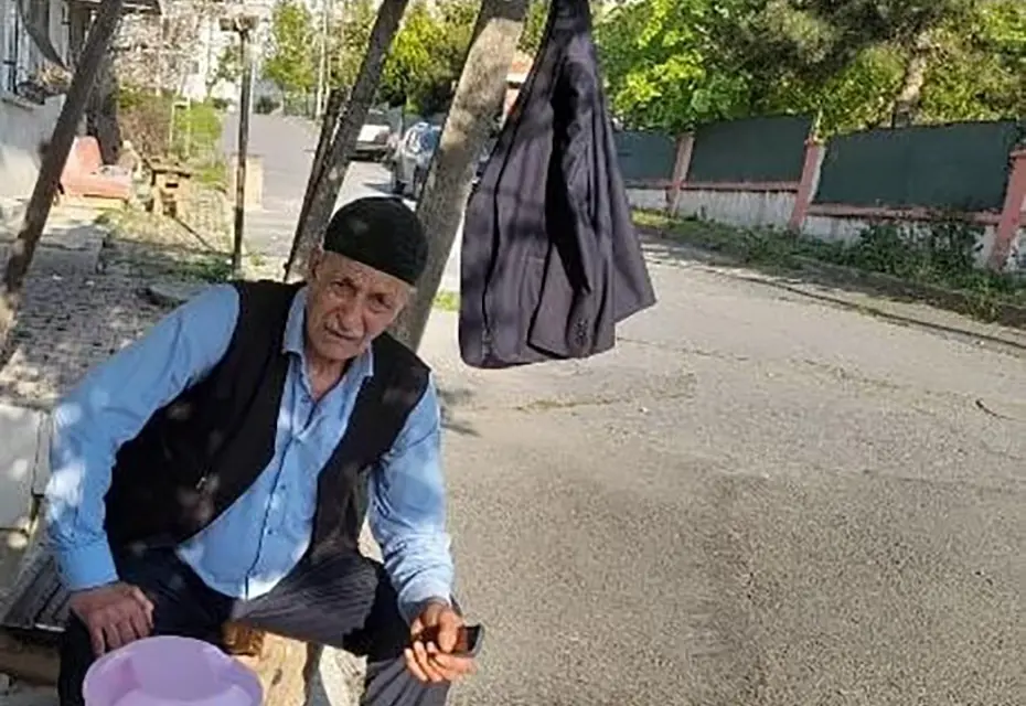 İstanbul'da cami avlusunda cinayet