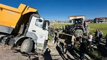 Hakkari'de feci kaza: Ölü ve yaralılar var
