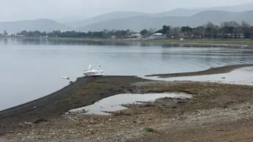 İznik Gölü'nde kuraklık alarmı. Yağışlara rağmen çekilme sürüyor