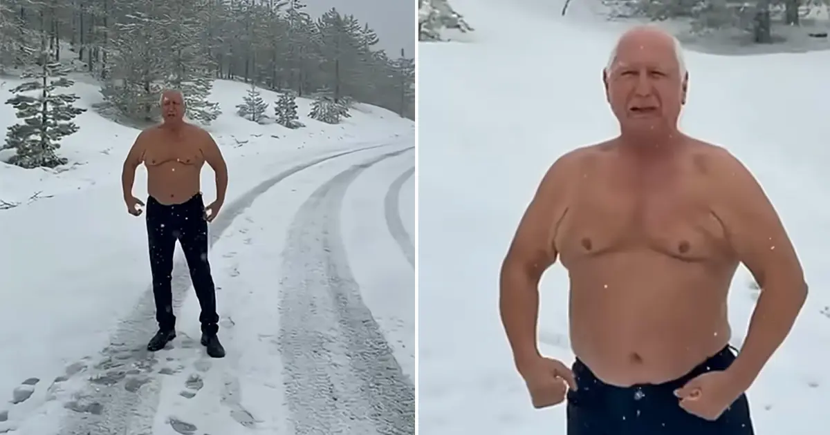 Deprem profesörü Üşümezsoy, karda çıplak yürüyüş yaptı. "Şov yapmıyorum, üşümüyorum"