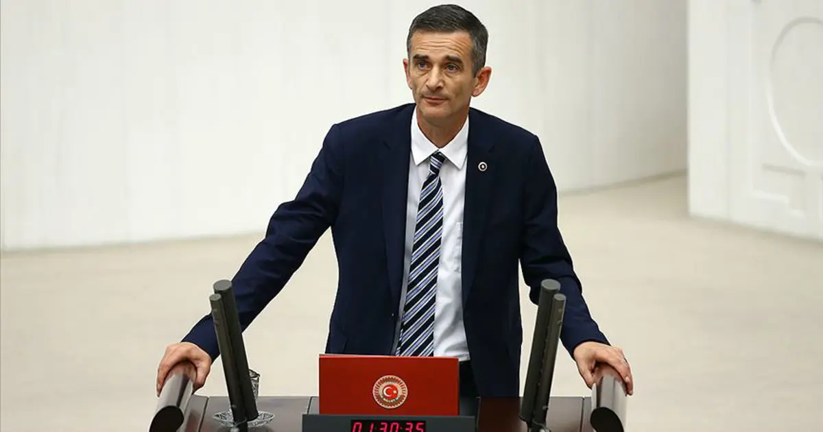 Ümit Dikbayır CHP'den istifa etti