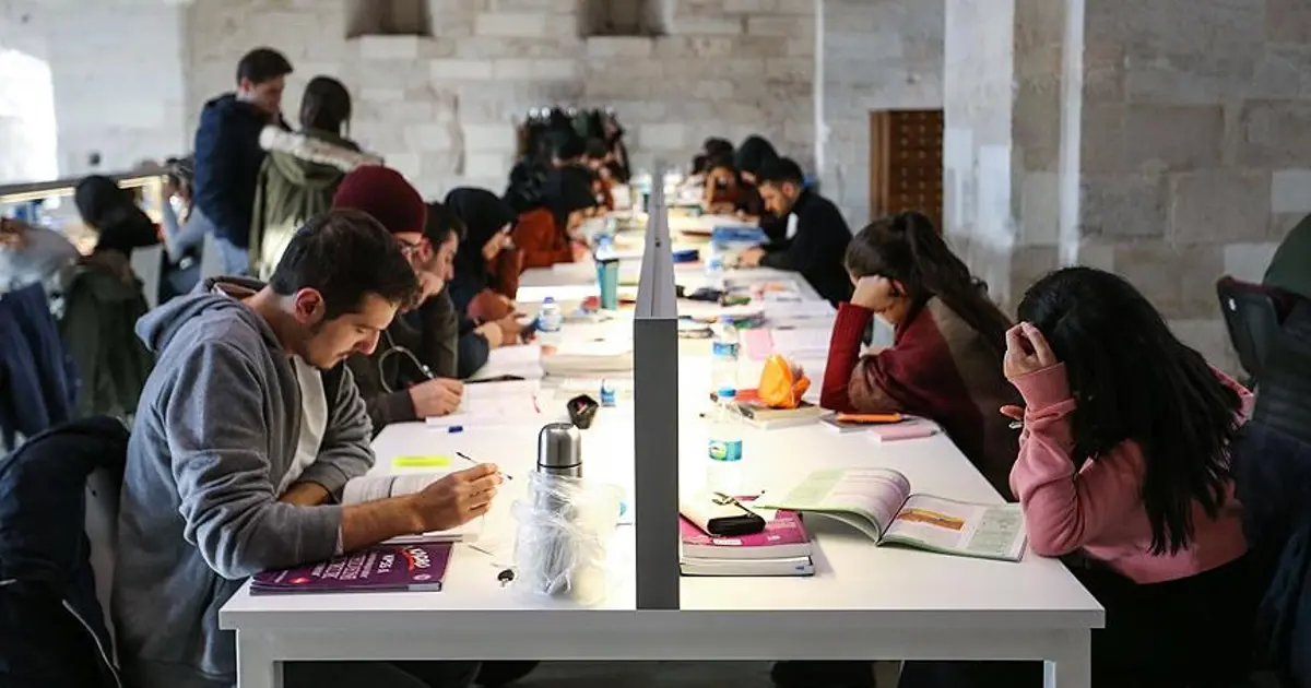 YÖK Başkanı duyurdu. Üniversitelere yeni bölümler geliyor