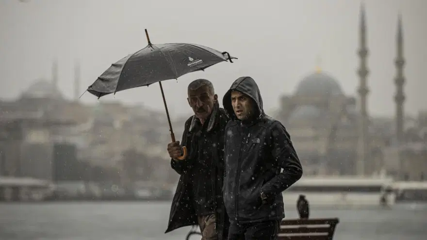 Yağmur şiddetlenecek, fırtına çıkacak. İstanbul'da bu saatlere dikkat 2 Yağmur şiddetlenecek, fırtına çıkacak. İstanbul'da bu saatlere dikkat 2