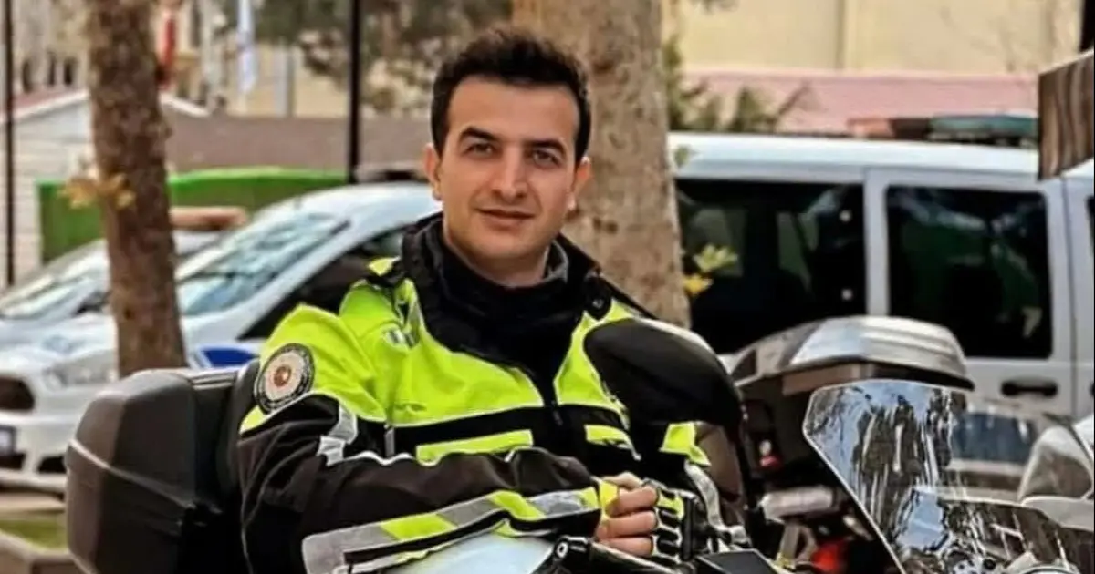 Kalp krizi geçiren trafik polisi şehit oldu