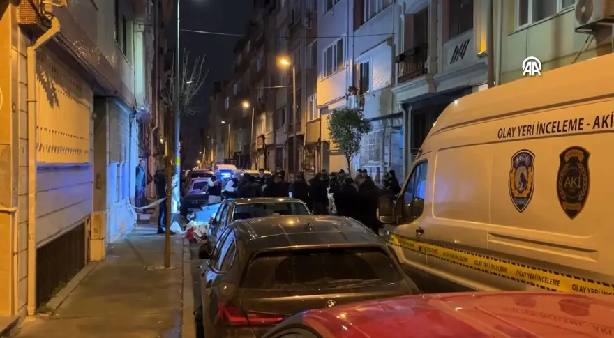 KAĞIT TOPLAYAN BİR KİŞİ BULDU 1