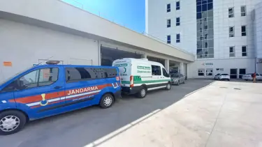 Yolun karşısına geçmek isteyen kadına otomobil çarptı: 1 ölü