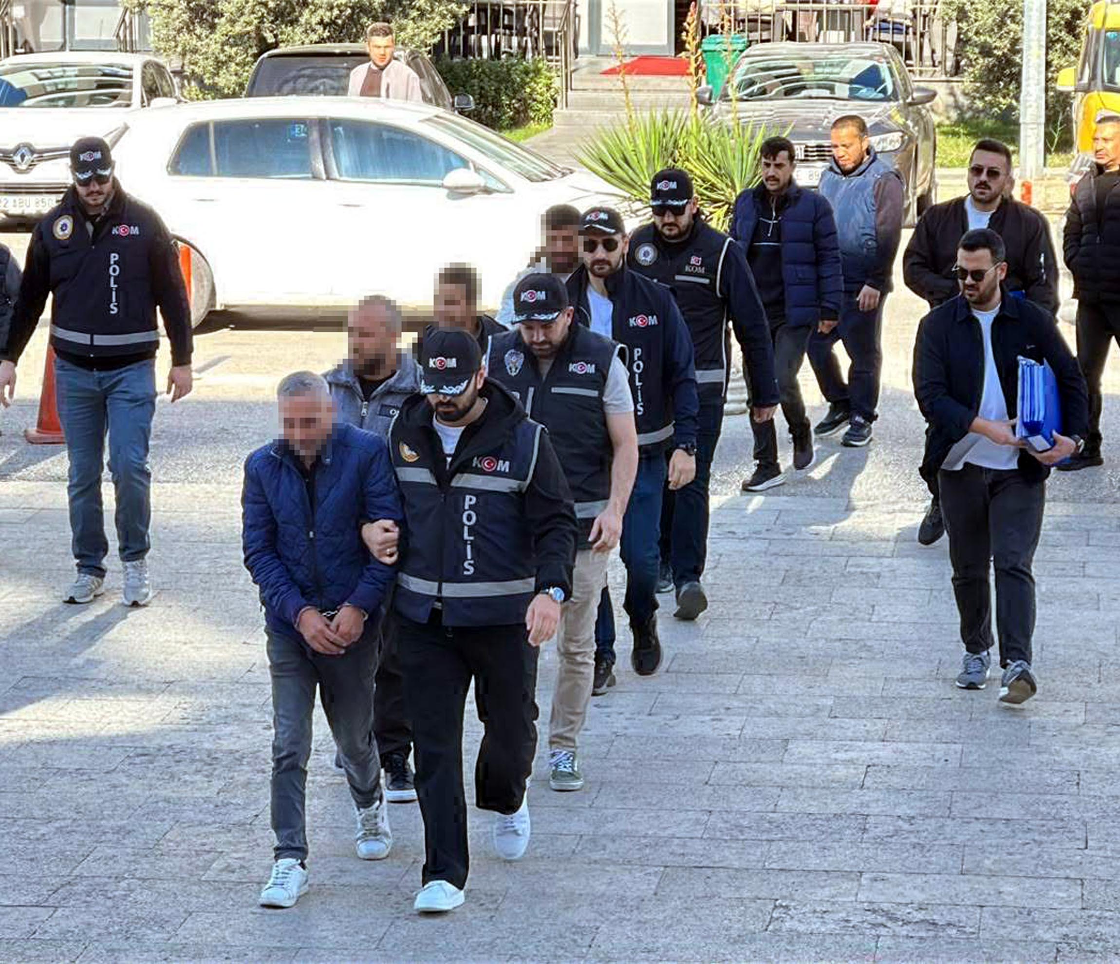 Edirne'de tefecilik operasyonu. 4 şüpheli adliyede