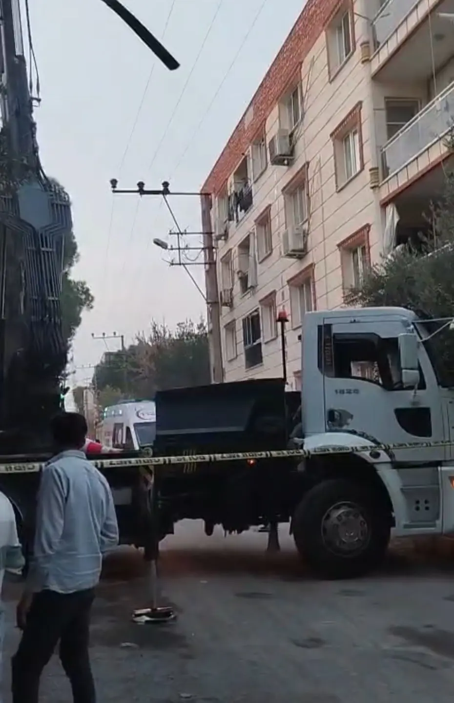 Vinçte elektrik kablosuna temas eden işçi öldü