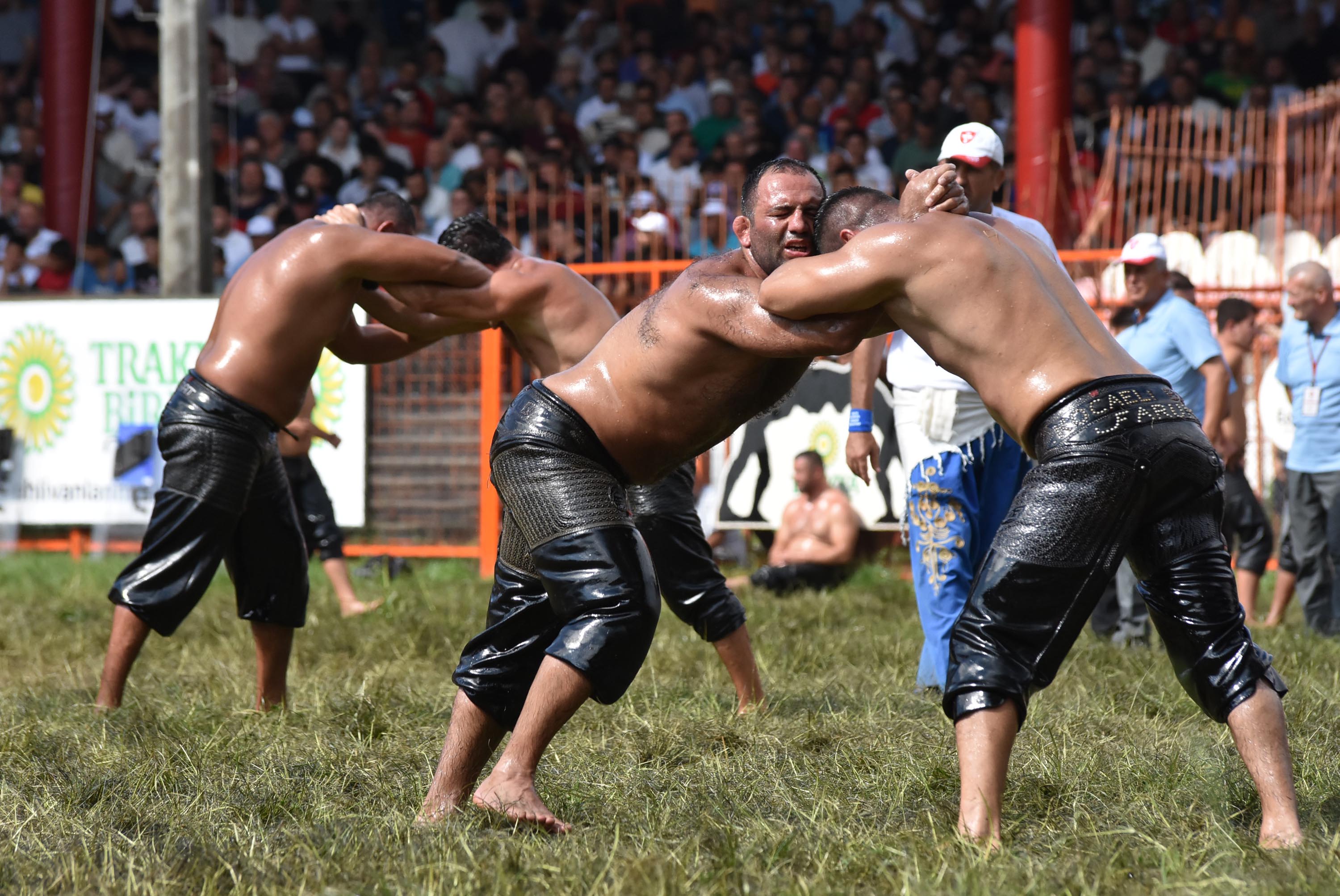 Kırkpınar Yağlı Güreşleri öncesi Edirne’de oteller doldu taştı