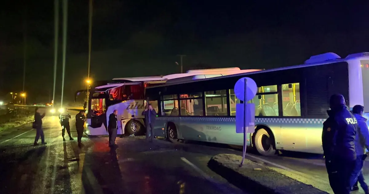 Tekirdağ'da iki otobüs çarpıştı