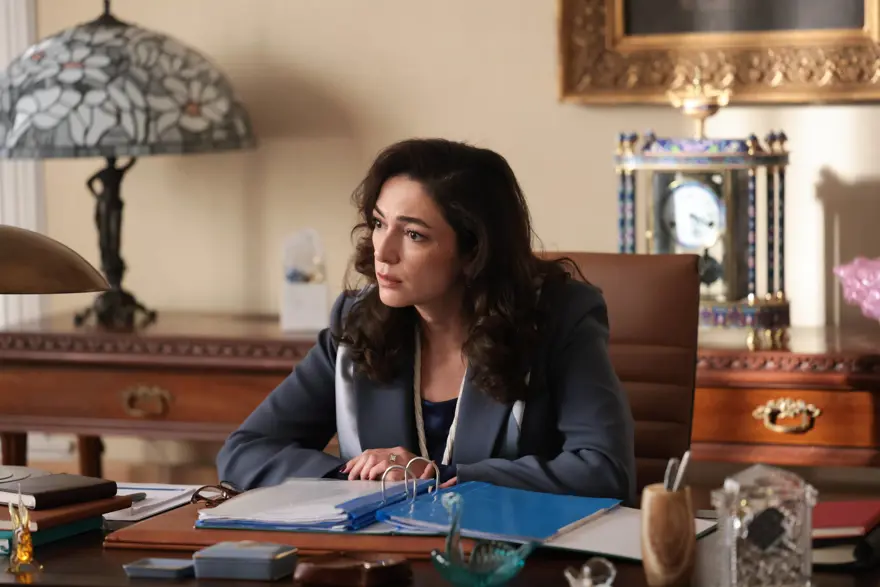 Kral Kaybederse'de Handan'dan Kenan'a yardım eli 1