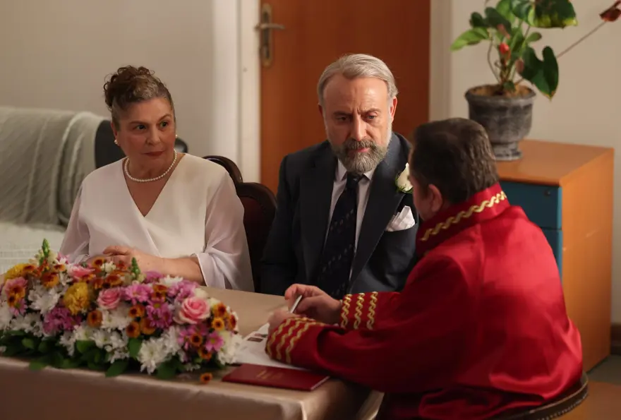 Kral Kaybederse final bölümünde Kenan Baran'ın dönüşümü 5