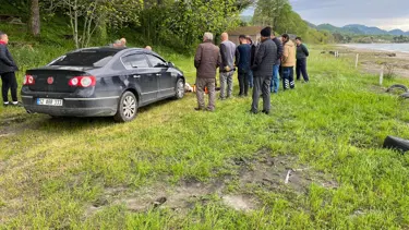 Tartıştığı erkek arkadaşını bıçaklayıp tabanca ile vurarak öldürdü